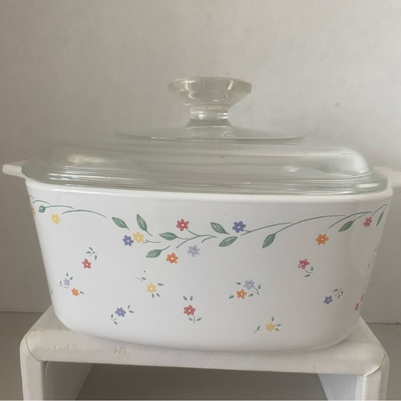Corning Ware English Meadow A1 1/2-B 1 1/2 Qt Dish with A-7-C Lid - Picture 2 of 5